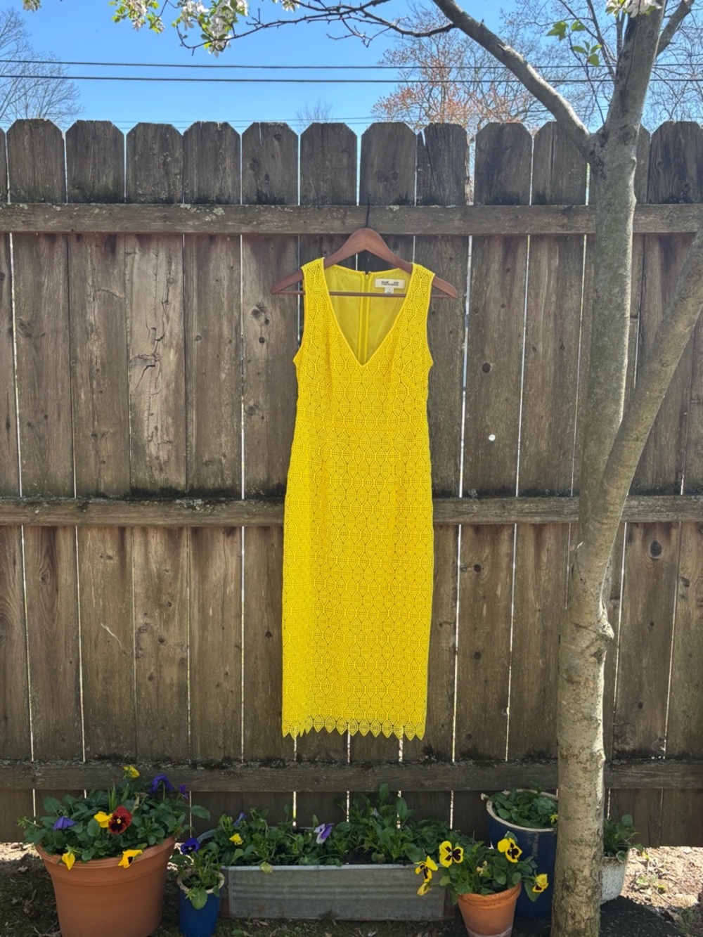 Diane Von Furstenberg Yellow Lace V-Neck Midi Dress